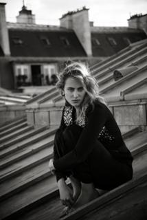 Nora Arnezeder feet photo thumbnail