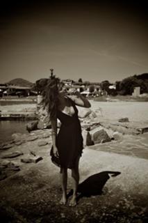 Nora Arnezeder feet photo thumbnail