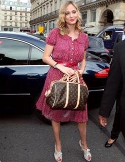 Nora Arnezeder feet photo thumbnail