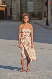 Nora Arnezeder feet photo thumbnail