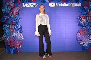 Nora Arnezeder feet photo thumbnail