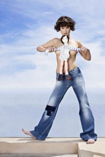 Nora Arnezeder feet photo thumbnail