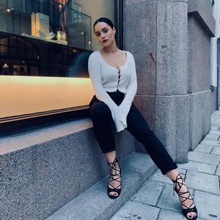Nora Ekberg feet photo 4