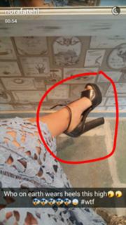 Nora Fatehi feet photo thumbnail