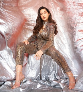 Nora Fatehi feet photo thumbnail