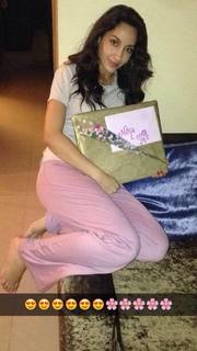 Nora Fatehi feet photo thumbnail