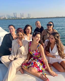 Nora Fatehi feet photo thumbnail