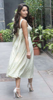 Nora Fatehi feet photo thumbnail
