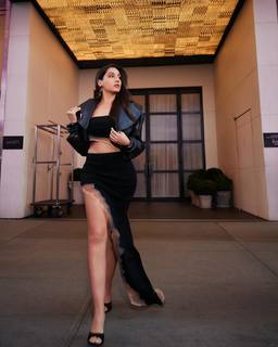 Nora Fatehi feet photo thumbnail