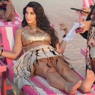 Nora Fatehi feet photo thumbnail