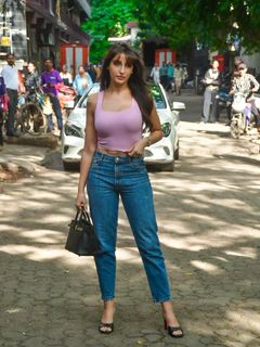 Nora Fatehi feet photo thumbnail