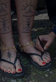 Nora Fatehi feet photo 1