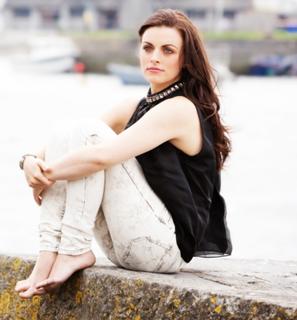 Nora-Jane Noone feet photo 19