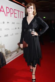 Nora Tschirner feet photo thumbnail