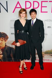 Nora Tschirner feet photo thumbnail