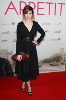 Nora Tschirner feet photo thumbnail