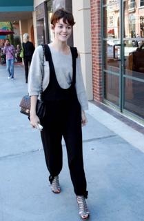 Nora Zehetner feet photo 1