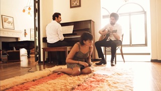 Norah Jones feet photo thumbnail