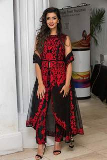 Noreen Khan feet photo 9