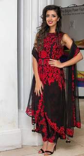 Noreen Khan feet photo 19