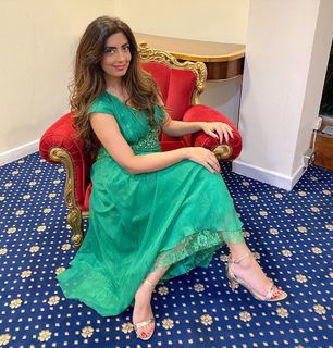 Noreen Khan feet photo 11