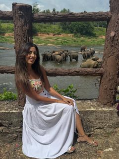 Noreen Khan feet photo 14