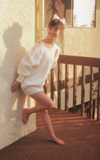 Noriko Sakai feet photo 2