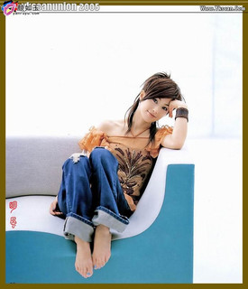 Noriko Sakai feet photo 15