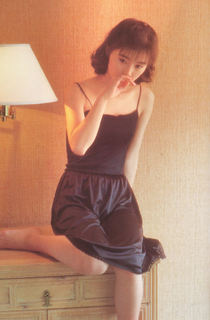 Noriko Sakai feet photo 10