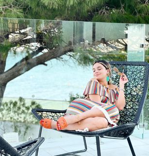 Noumidia feet photo 5