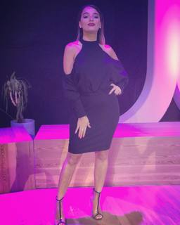 Noumidia feet photo thumbnail