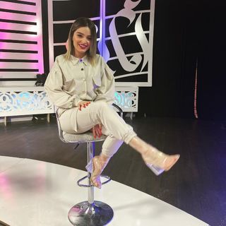 Noumidia feet photo thumbnail