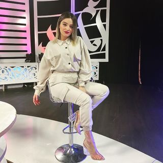 Noumidia feet photo thumbnail