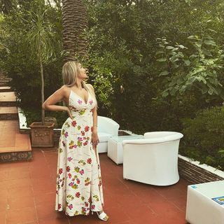 Noumidia feet photo thumbnail