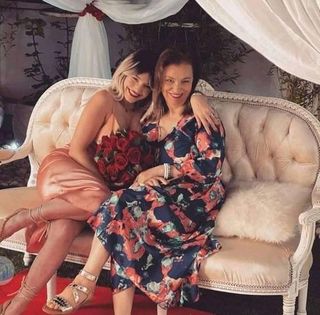 Noumidia feet photo thumbnail