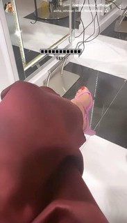 Noumidia feet photo thumbnail