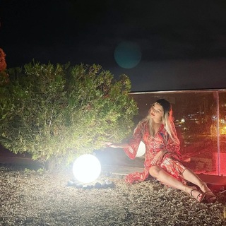 Noumidia feet photo thumbnail