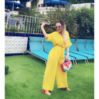 Noumidia feet photo thumbnail