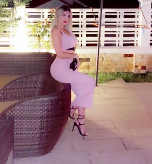 Noumidia feet photo thumbnail