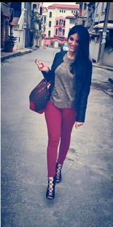 Noumidia feet photo thumbnail