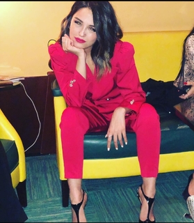 Noumidia feet photo thumbnail