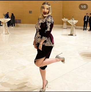 Noumidia feet photo thumbnail