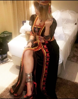 Noumidia feet photo thumbnail