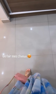Noumidia feet photo thumbnail
