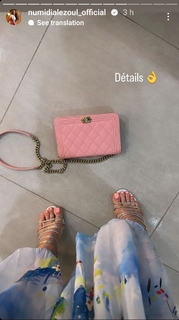 Noumidia feet photo thumbnail