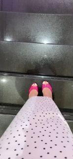 Noumidia feet photo thumbnail