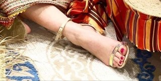 Noumidia feet photo thumbnail