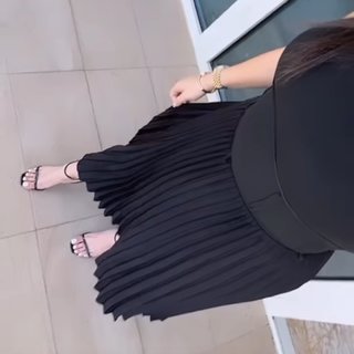 Noumidia feet photo thumbnail