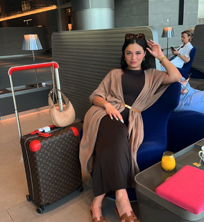 Noumidia feet photo thumbnail