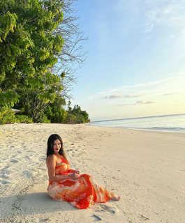 Noumidia feet photo thumbnail